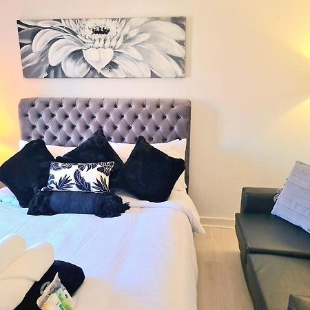 Immaculate 3-Bedrooms Dundee Apartment 外观 照片