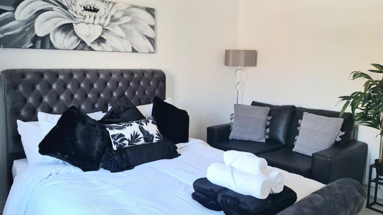 Immaculate 3-Bedrooms Dundee Apartment 外观 照片